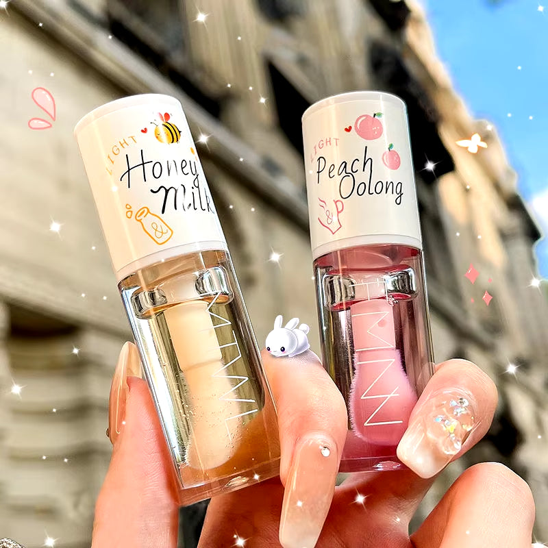 Peachy Honey Lip Oil – Glossy, Hydrated Lips