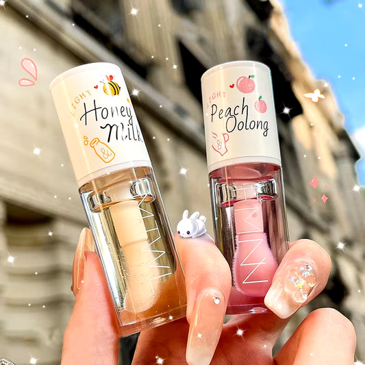 Peachy Honey Lip Oil – Glossy, Hydrated Lips